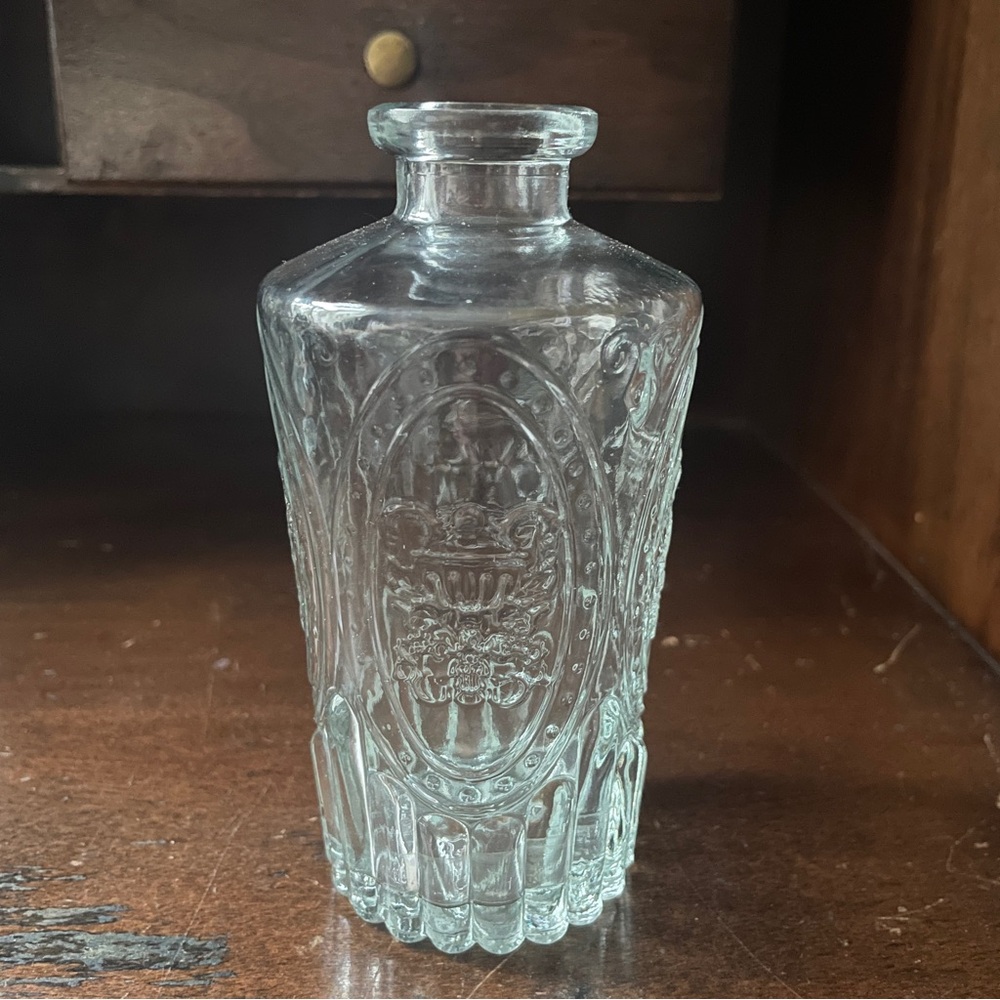 Embossed Glass Bud Vases Set - Picture 5 of 10